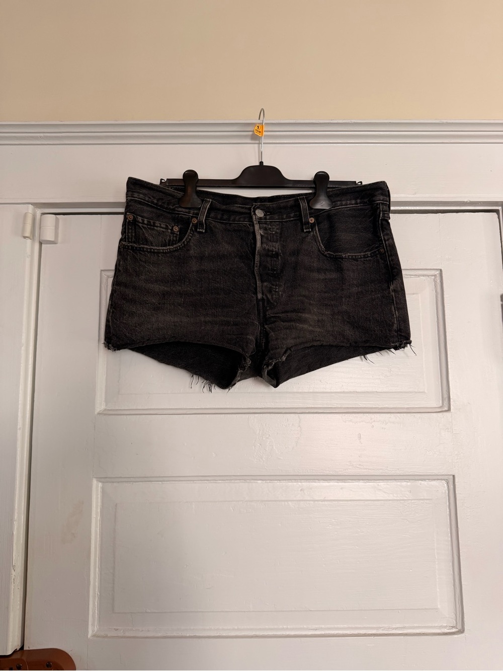 Washed Black Levi’s 501 Cutoff Shorts